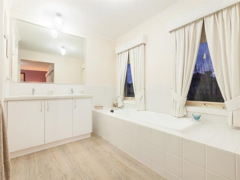 23 Willow Way, Craigieburn VIC 3064