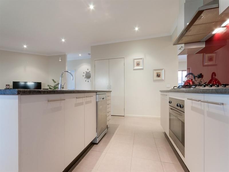 7 Rosleigh Drive, Craigieburn VIC 3064