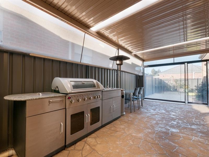 7 Rosleigh Drive, Craigieburn VIC 3064