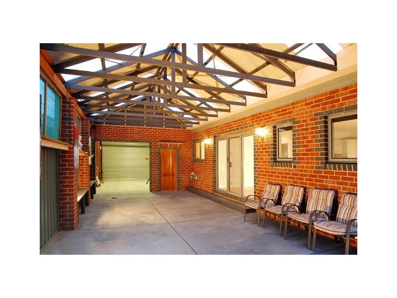 108 Malcolm Creek Parade, Craigieburn VIC 3064