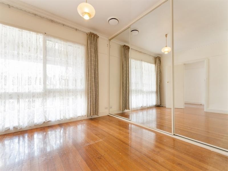 112 Raleigh Street, Westmeadows VIC 3049