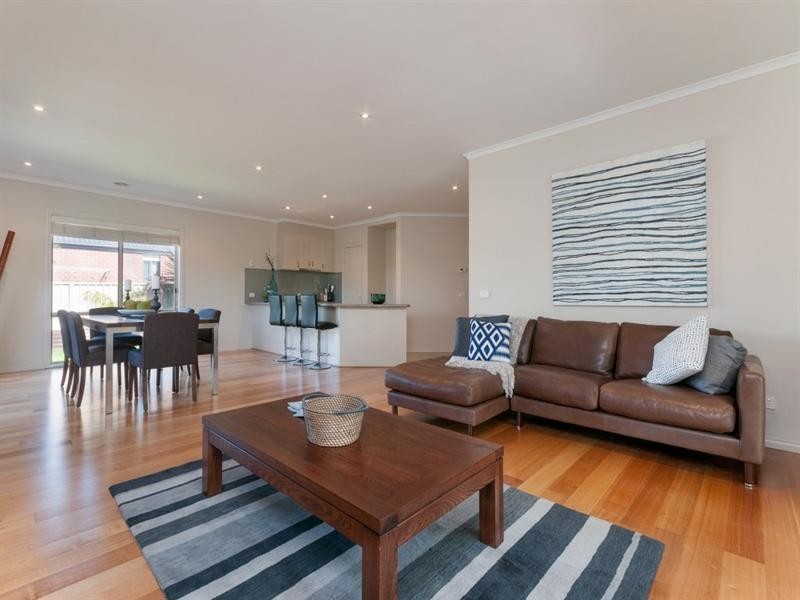 1 White Cedar Place, Craigieburn VIC 3064