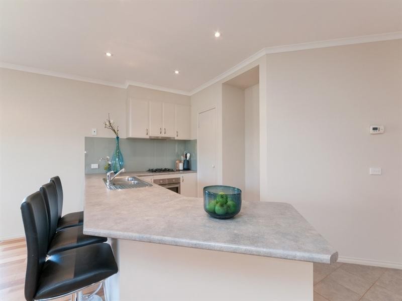 1 White Cedar Place, Craigieburn VIC 3064