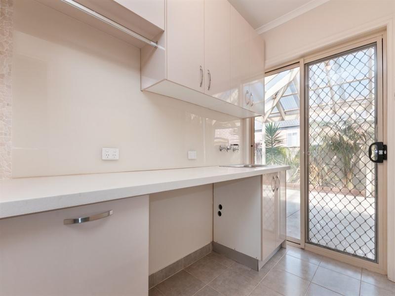 1 White Cedar Place, Craigieburn VIC 3064