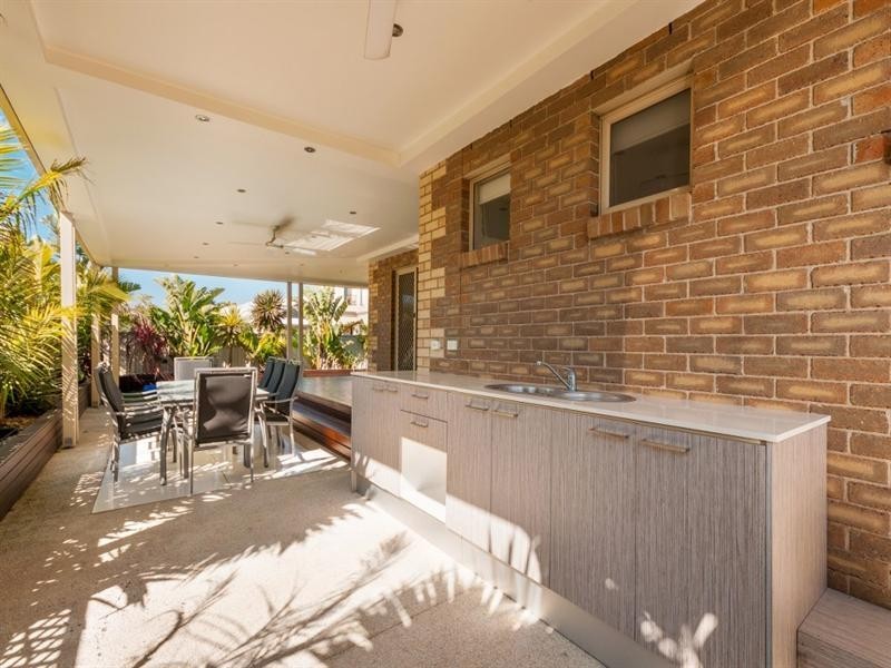 1 White Cedar Place, Craigieburn VIC 3064