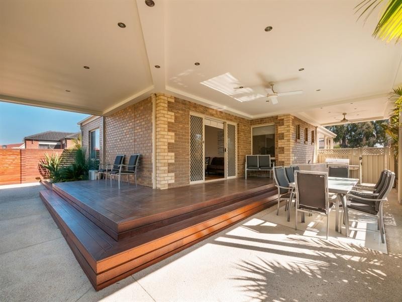 1 White Cedar Place, Craigieburn VIC 3064