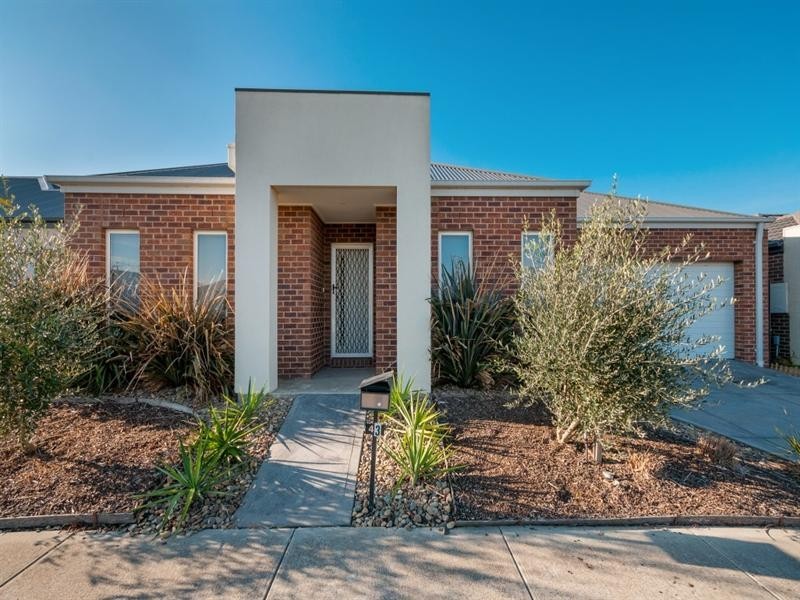 43 Kinglake Crescent, Craigieburn VIC 3064