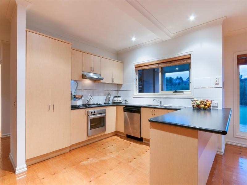 14 Palamino Valley Court, Greenvale VIC 3059