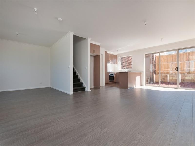 32 Windrock Avenue, Craigieburn VIC 3064