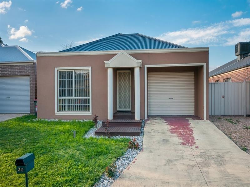 30 Fawkner Lane, Craigieburn VIC 3064