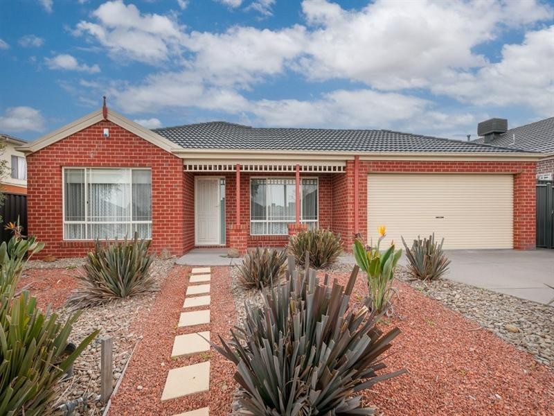 3 Naracoorte Avenue, Craigieburn VIC 3064