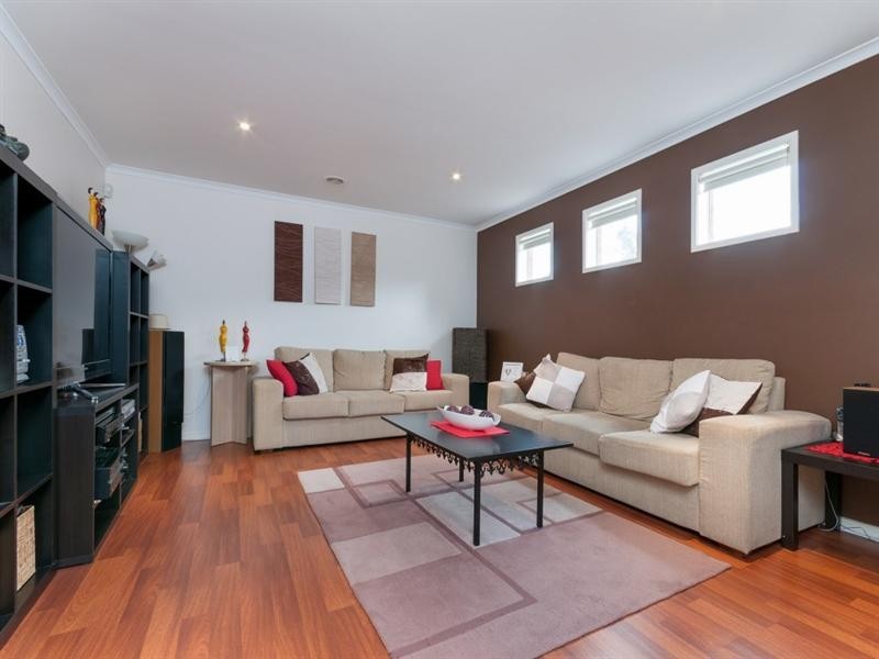 3 Naracoorte Avenue, Craigieburn VIC 3064