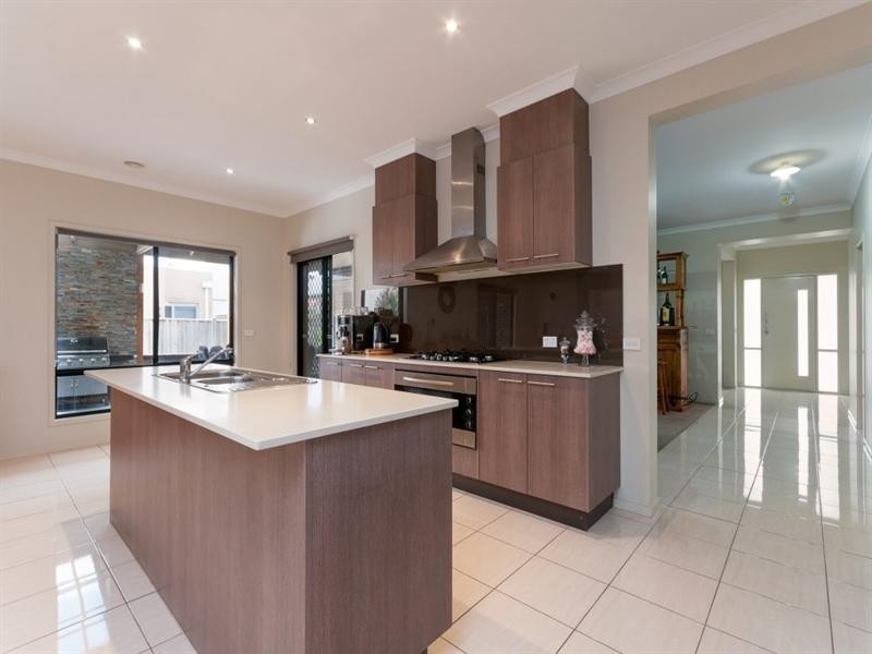 190 Central Park Avenue, Craigieburn VIC 3064