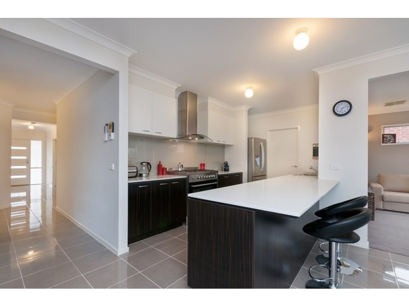 11 Eminence Way, Craigieburn VIC 3064