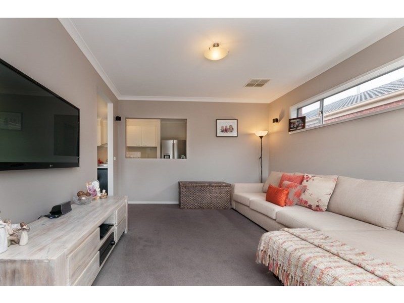 11 Eminence Way, Craigieburn VIC 3064