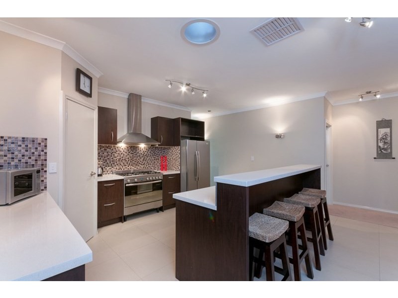 194 Central Park Avenue, Craigieburn VIC 3064