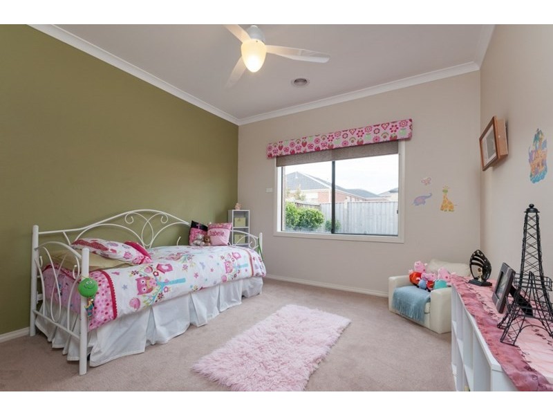 194 Central Park Avenue, Craigieburn VIC 3064
