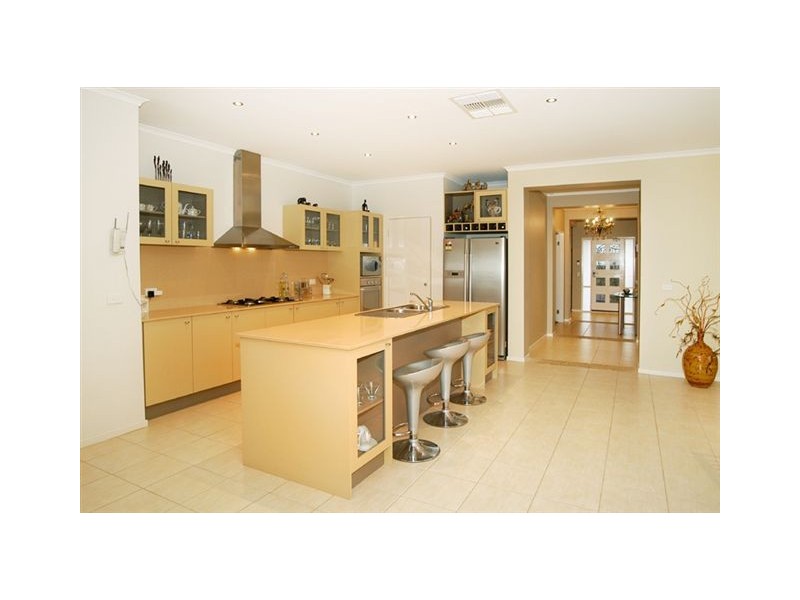 3 Whitby Place, Craigieburn VIC 3064