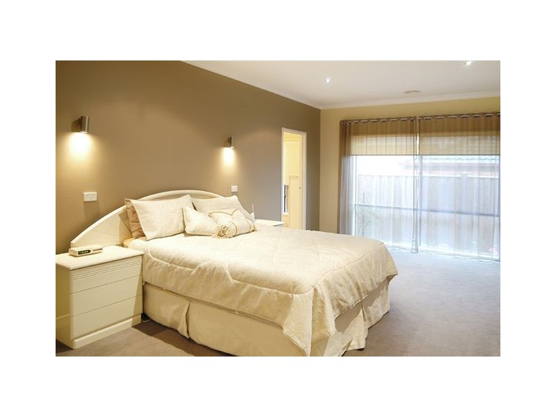 3 Whitby Place, Craigieburn VIC 3064