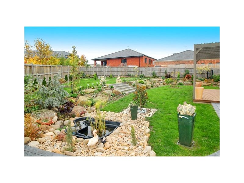 3 Whitby Place, Craigieburn VIC 3064