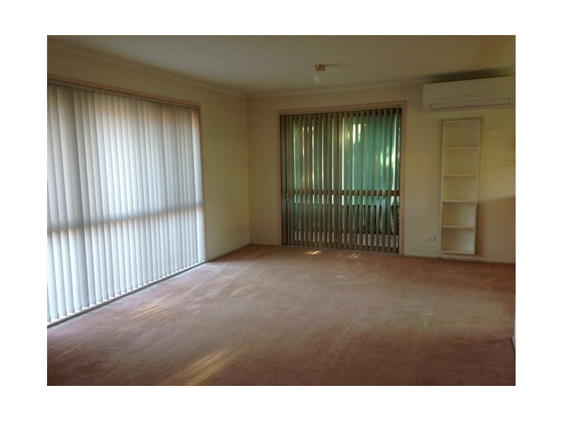 Unit 2/9 Kingston Heath Court, Craigieburn VIC 3064