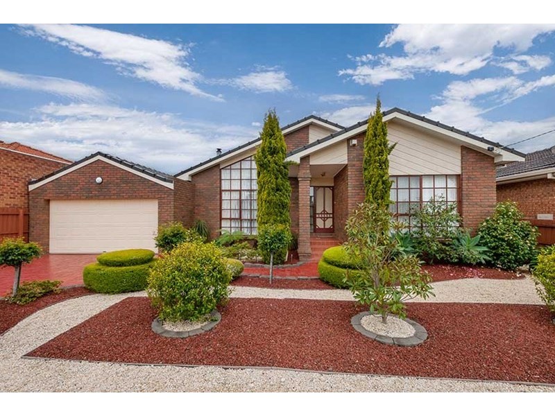37 Amesbury Avenue, Craigieburn VIC 3064