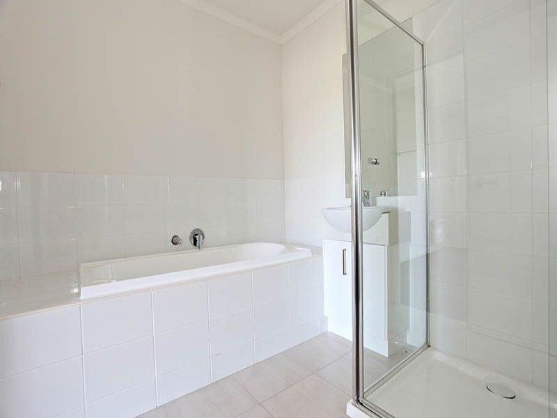 24/60 Cradle Mountain Drive, Craigieburn VIC 3064