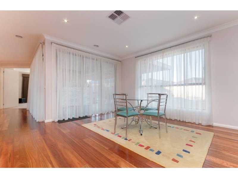 30 Kelway Street, Craigieburn VIC 3064