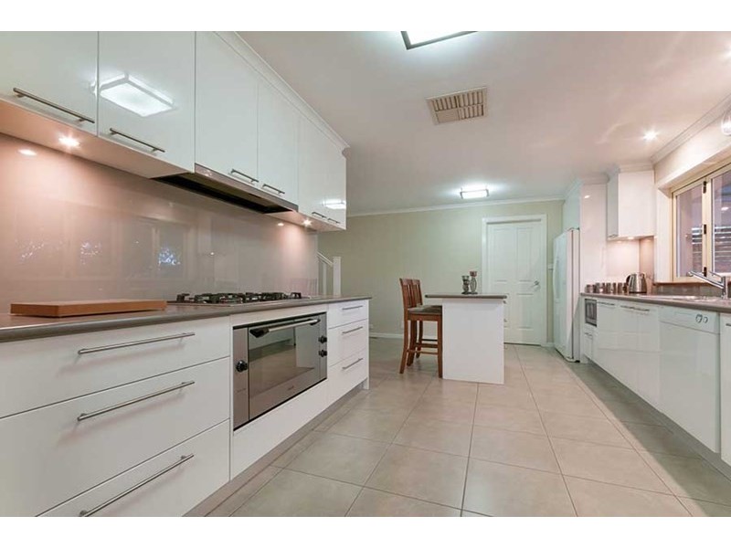 51 Hothlyn Drive, Craigieburn VIC 3064