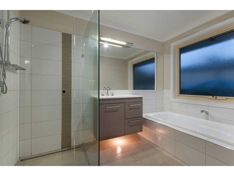 51 Hothlyn Drive, Craigieburn VIC 3064