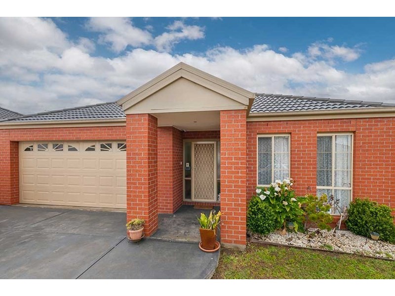 15 Westerfolds Loop, Craigieburn VIC 3064