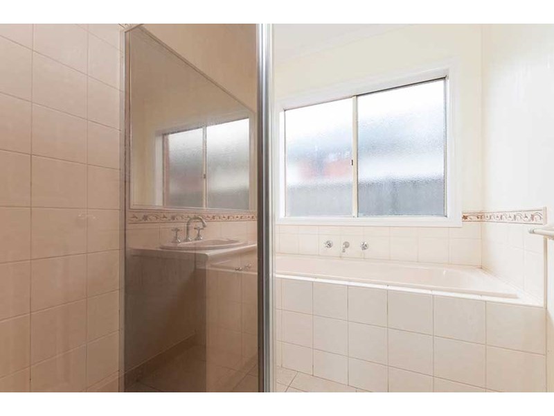 15 Westerfolds Loop, Craigieburn VIC 3064