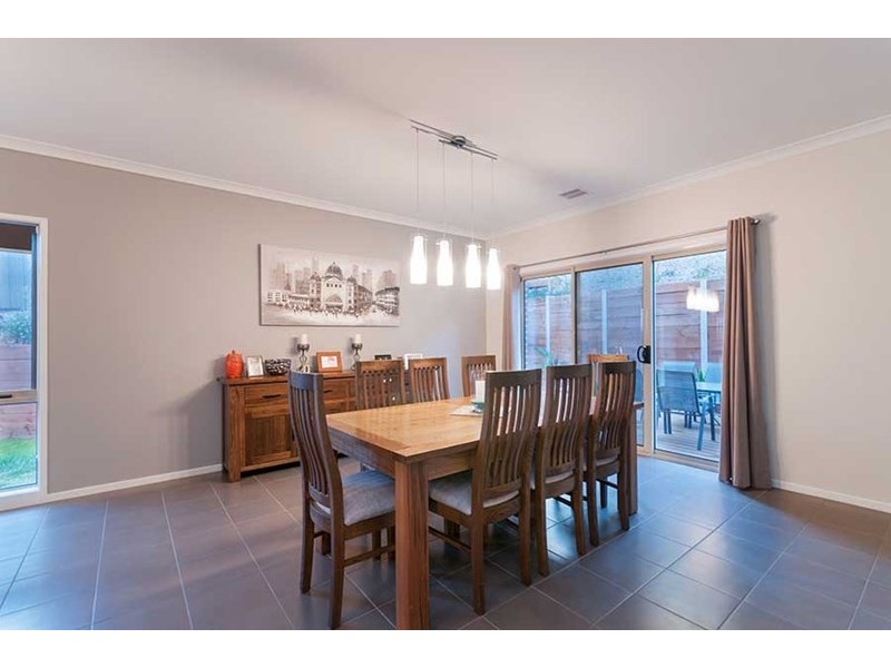 18 Silvan Terrace, Greenvale VIC 3059