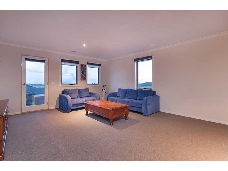 18 Silvan Terrace, Greenvale VIC 3059