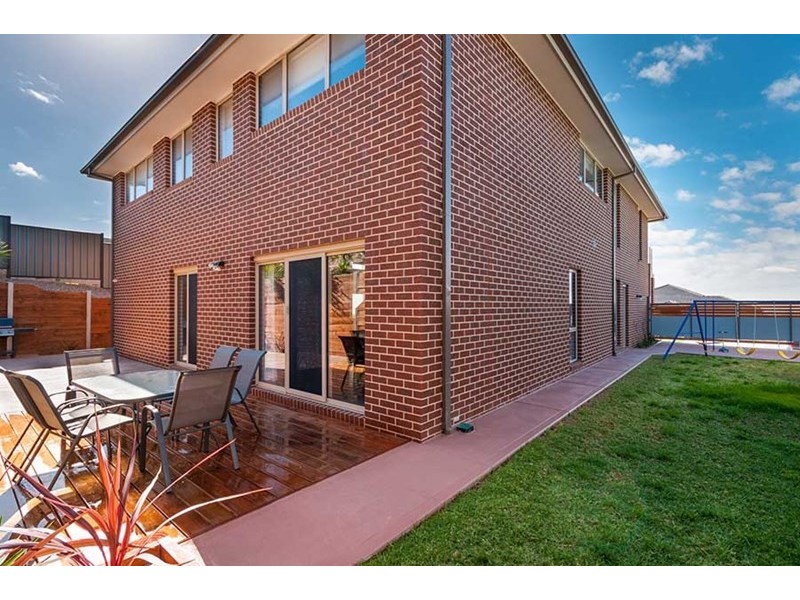 18 Silvan Terrace, Greenvale VIC 3059