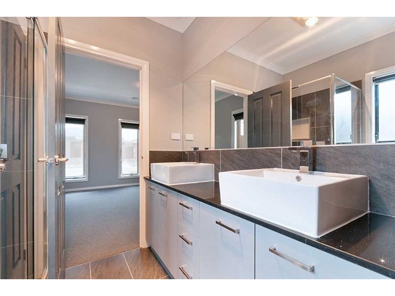 7 Gardner Terrace, Craigieburn VIC 3064