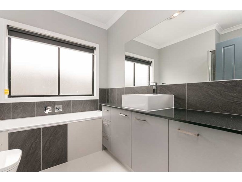 7 Gardner Terrace, Craigieburn VIC 3064