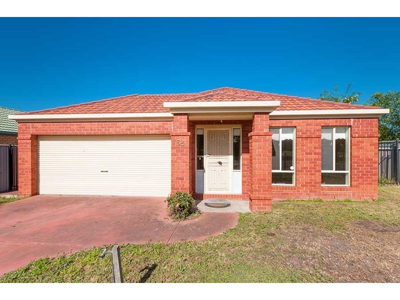 52 Woodlea Crescent, Craigieburn VIC 3064