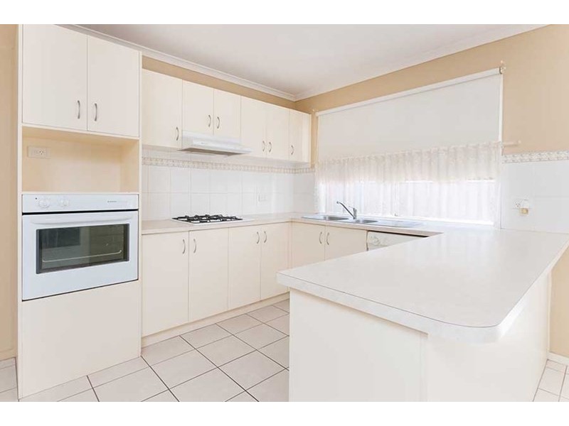 52 Woodlea Crescent, Craigieburn VIC 3064