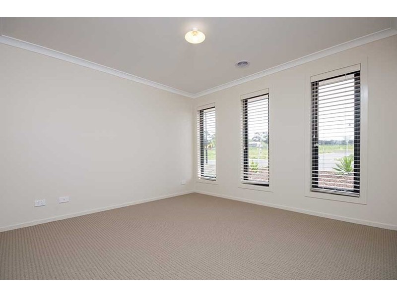 15 Telopea Avenue, Wallan VIC 3756