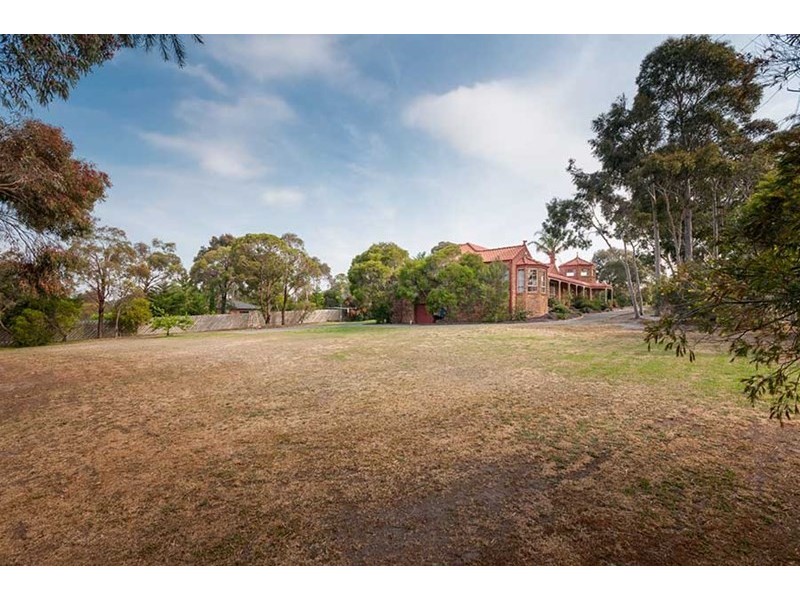 1 Greenock Court, Greenvale VIC 3059