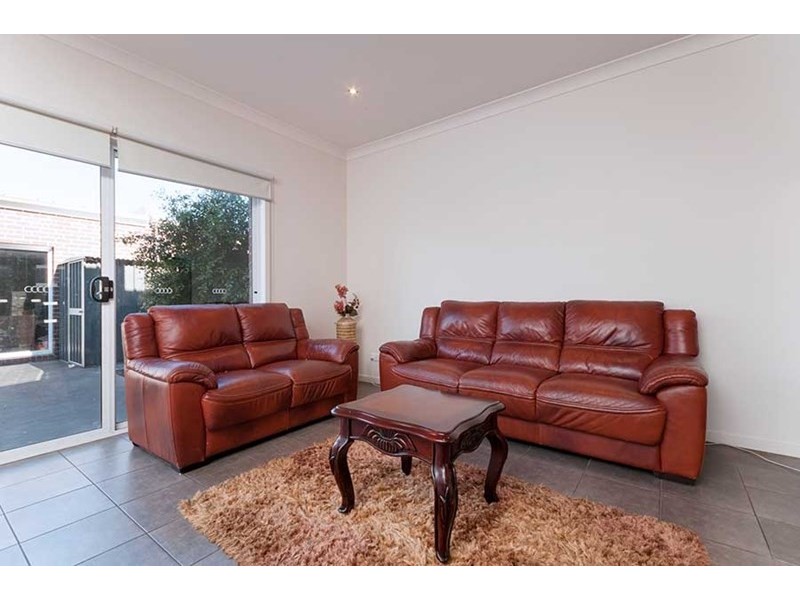 7 Aura Way, Craigieburn VIC 3064