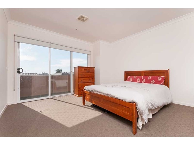 7 Aura Way, Craigieburn VIC 3064