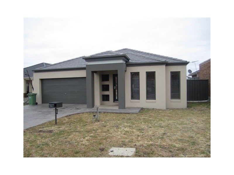 36 Gippsland Way, Craigieburn VIC 3064