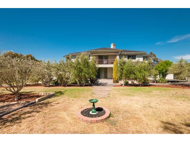 6 Macbean Court, Greenvale VIC 3059