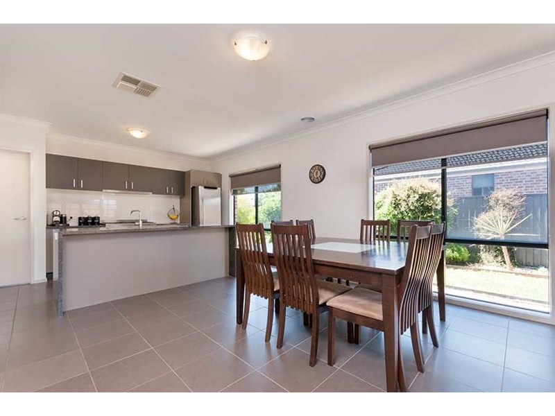 19 Ebony Circuit, Craigieburn VIC 3064