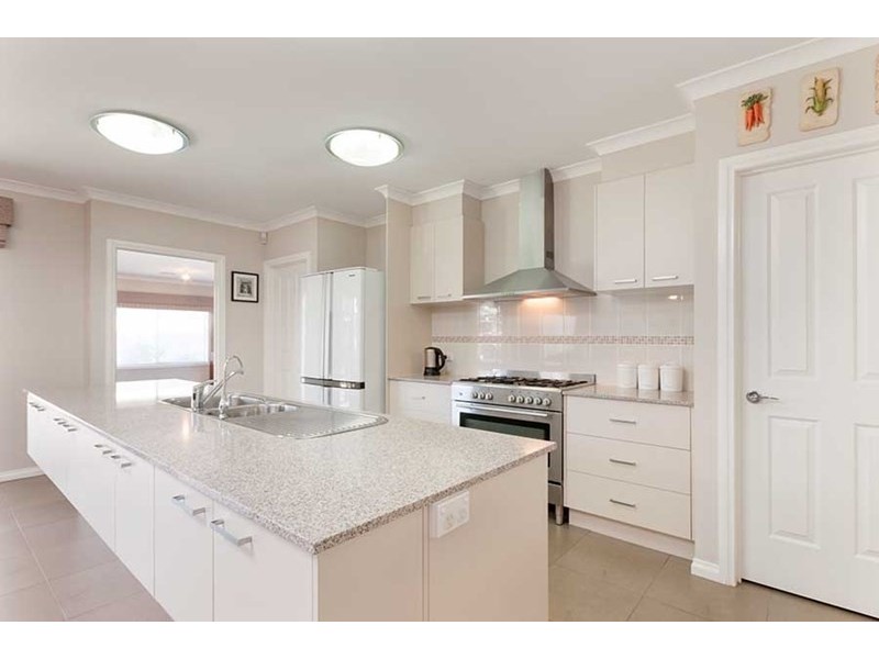 25 Beckett Way, Craigieburn VIC 3064