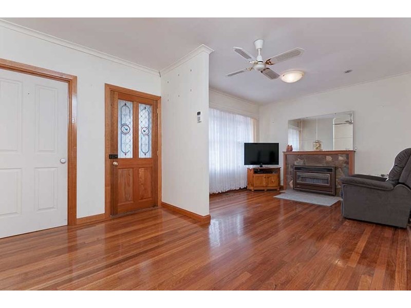 21 Robinson Street, Jacana VIC 3047