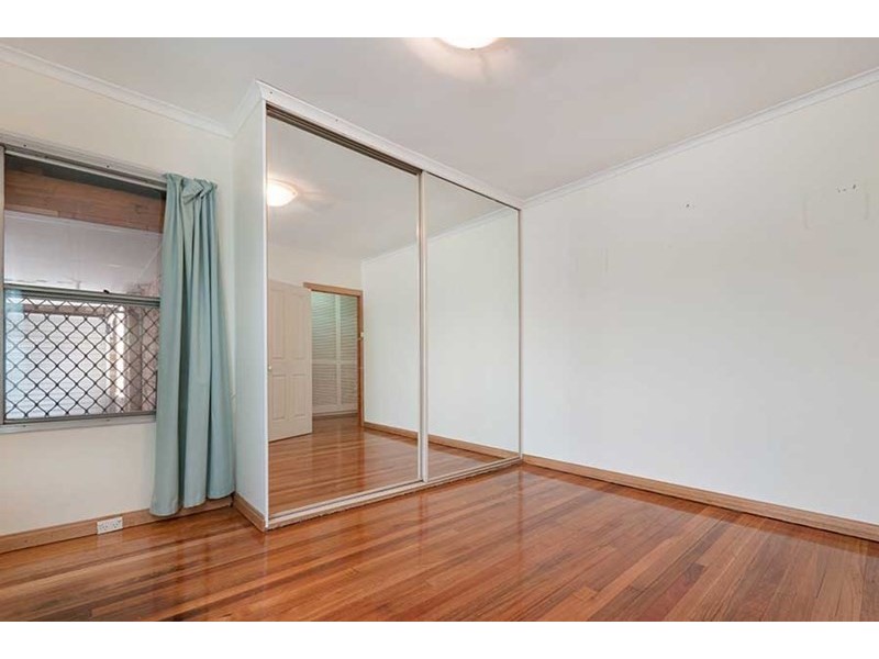 21 Robinson Street, Jacana VIC 3047