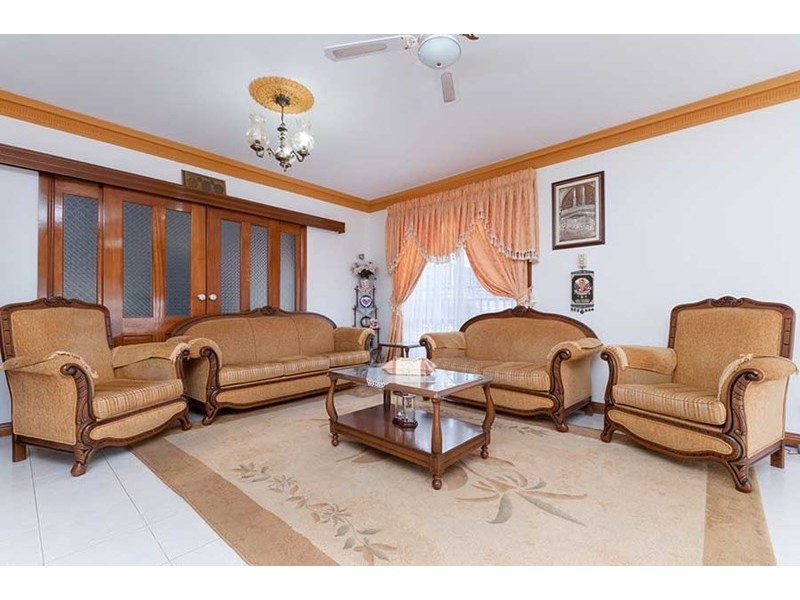 17 Amarina Close, Meadow Heights VIC 3048